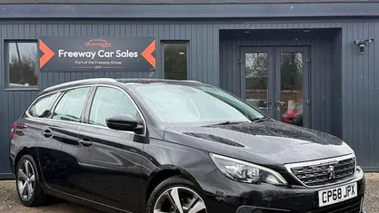 Used Peugeot 308 SW Allure 131 HP (96 kW) 2020 Estate