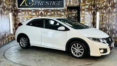 White Used 2015 Honda Civic SE Plus Hatchback | £9,195 (Fair price)