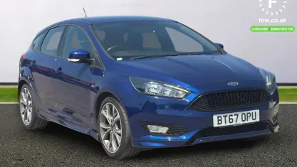Used Ford Focus ST-Line 140 HP (102 kW) 2017 Blue Hatchback