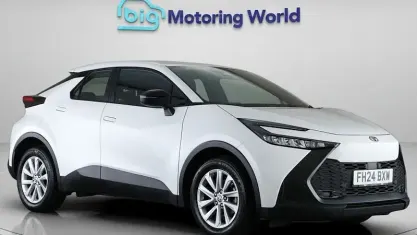 Używany Toyota C-HR 140 KM (102 kW) 2026 SUV