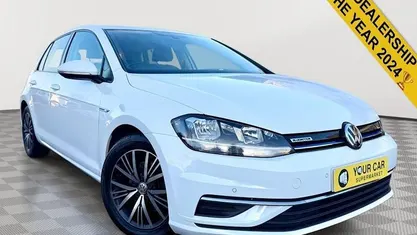 White Used 2018 VW Golf VII SE Hatchback | £13,000 (Fair price)