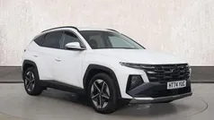 White Used 2025 Hyundai Tucson Premium SUV | £25,897 (Fair price)