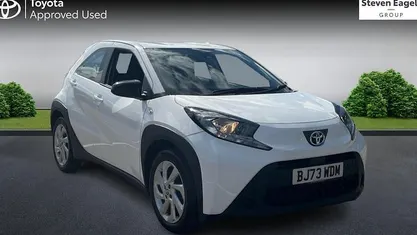 Used Toyota Aygo X PURE 72 HP (52 kW) 2025 SUV