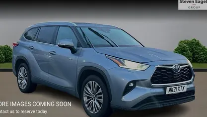 Used 2022 Toyota Highlander Hybrid SUV | £29,902 (Fair price)