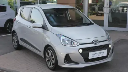 Used Hyundai i10 Premium SE 88 HP (64 kW) 2020 Silver Hatchback