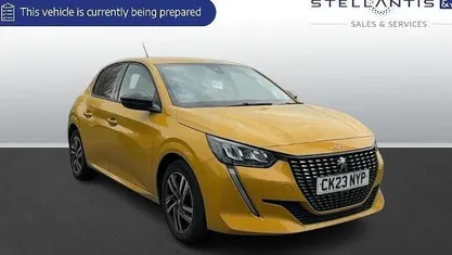 Used Peugeot 208 Allure+ 102 HP (75 kW) 2023 Hatchback