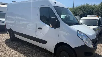 Usado Renault Master Komfort 131 CV (96 kW) 2018 Blanco Van