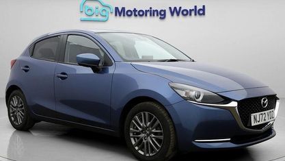 Używany Mazda 2 Inclusive 90 KM (66 kW) 2022 Niebieski Hatchback
