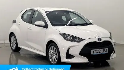 Used Toyota Yaris 116 HP (85 kW) 2022 White Hatchback