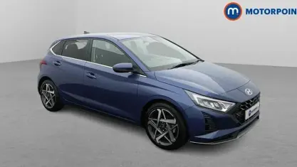 Used Hyundai i20 Premium 101 HP (74 kW) 2025 Blue Hatchback