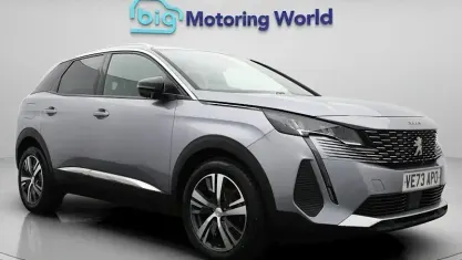 Używany Peugeot 3008 Allure 131 KM (96 kW) 2023 Szary SUV