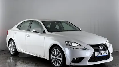White Used 2016 Lexus IS300h Sedan | £14,350 (Fair price)