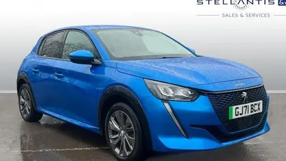 Used Peugeot e-208 Allure Premium 100 kW (136 HP) 2021 Hatchback