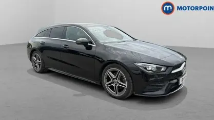 Usado Mercedes CLA180 Shooting Brake AMG line 136 HP (100 kW) 2022 Carrinha