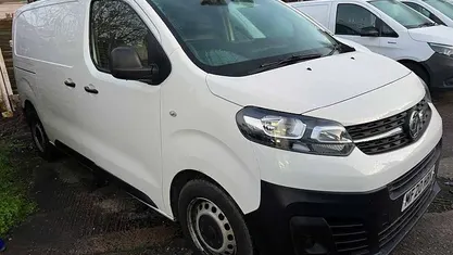 Used 2021 Vauxhall Vivaro Edition MPV | £9,995 (Super price)