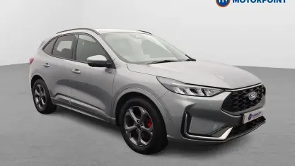 Usado Ford Kuga ST-Line 183 HP (134 kW) 2025 Prateado SUV