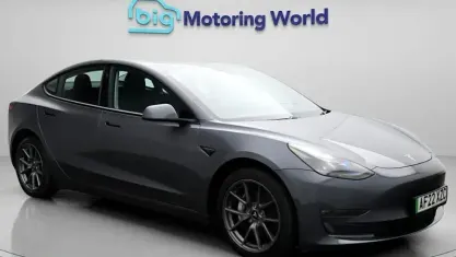 Usado Tesla Model 3 Long Range AWD 366 kW (498 HP) 2022 Cinzento Sedan