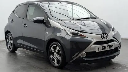 Used Toyota Aygo X-clusiv 69 HP (50 kW) 2016 Hatchback
