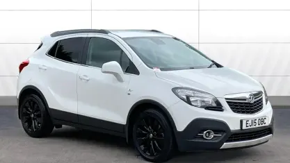 Used Vauxhall Mokka 140 HP (102 kW) 2015 White SUV