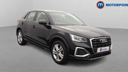 Usado Audi Q2 Sport 110 HP (80 kW) 2023 Preto SUV