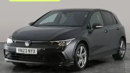 Begagnad VW Golf VIII R-line 150 HK (110 kW) 2023 Grå Halvkombi