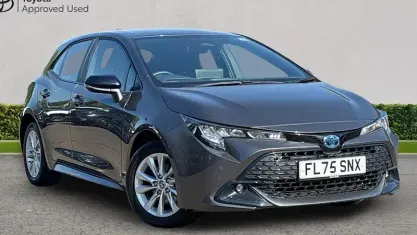 Used Toyota Corolla 140 HP (102 kW) 2025 Grey Hatchback