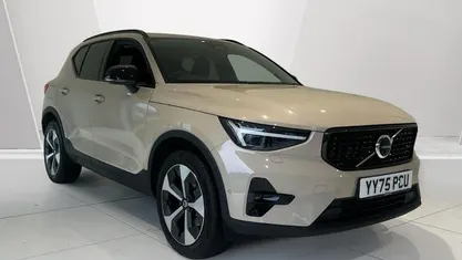 Used Volvo XC40 Plus 197 HP (144 kW) 2025 SUV