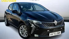 Diamond black New 2025 Renault Clio V Evolution Hatchback | £18,698 (Fair price)