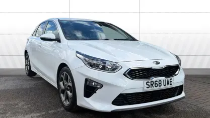 Used Kia Ceed 120 HP (88 kW) 2019 White Hatchback