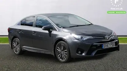 Used Toyota Avensis 147 HP (108 kW) 2017 Grey Sedan
