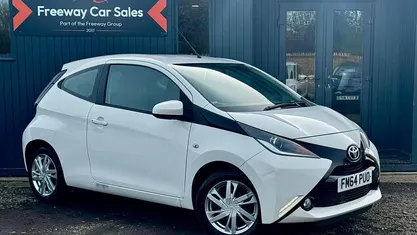 Used Toyota Aygo x-press 69 HP (50 kW) 2015 Hatchback