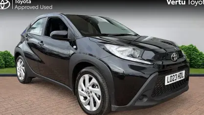 New Toyota Aygo X PURE 72 HP (52 kW) 2025 SUV