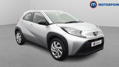 Used Toyota Aygo X PURE 72 HP (52 kW) 2025 SUV