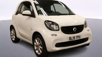 Used Smart ForTwo Coupé Passion 71 HP (52 kW) 2019 White Coupe