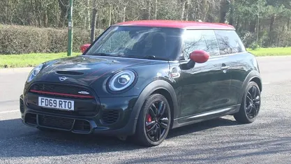 Used Mini John Cooper Works Hatch 231 HP (169 kW) 2020 Green Hatchback