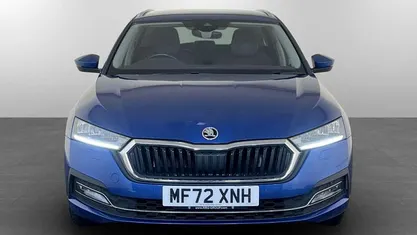 Used Skoda Octavia SE L 204 HP (150 kW) 2022 Blue Estate