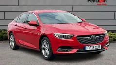 Red Used 2018 Vauxhall Insignia SRi Hatchback | £11,500 (Fair price)