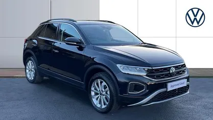 Black Used 2025 VW T-Roc Match SUV | £23,413 (Fair price)