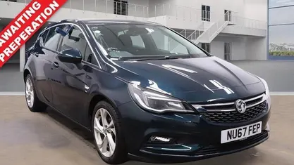Used Vauxhall Astra SRi 150 HP (110 kW) 2019 Hatchback