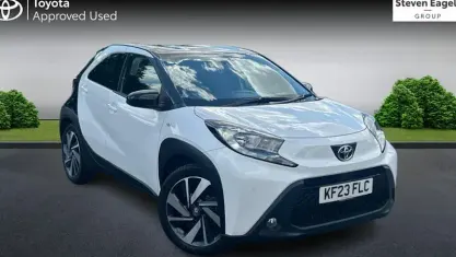 Used Toyota Aygo X 72 HP (52 kW) 2023 White SUV