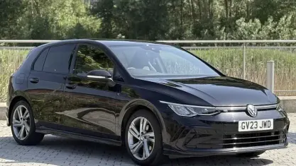 Used VW Golf VIII R-line 150 HP (110 kW) 2023 Black Hatchback