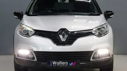 Used Renault Captur Dynamique 90 HP (66 kW) 2015 Silver/black SUV