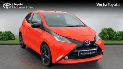 Used Toyota Aygo X-cite 69 HP (50 kW) 2014 Orange twist Hatchback