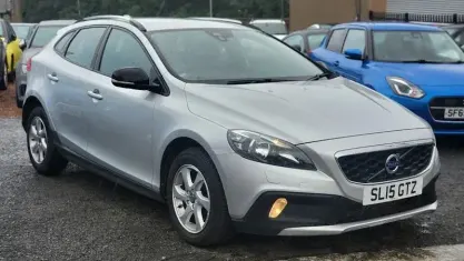 Used Volvo V40 SE 114 HP (83 kW) 2015 Silver Hatchback