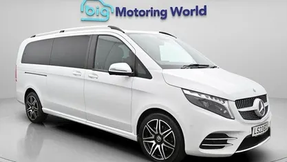 Begagnad Mercedes V300 AMG line 237 HK (174 kW) 2023 Vit Minibuss