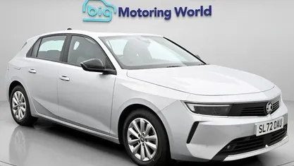 Used Vauxhall Astra Design Edition 131 HP (96 kW) 2025 Hatchback