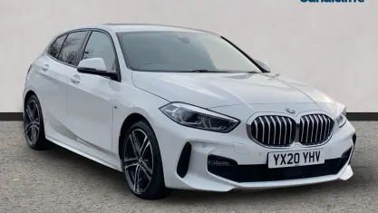Begagnad BMW 118 M Sport 140 HK (102 kW) 2020 Vit Halvkombi