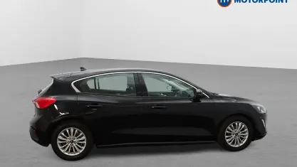 Used Ford Focus Titanium 125 HP (91 kW) 2019 Black Hatchback