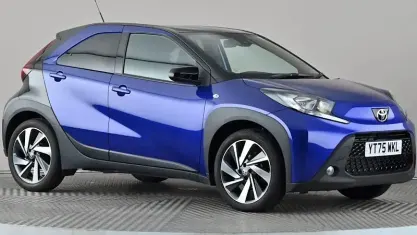 Used Toyota Aygo X 72 HP (52 kW) 2025 Blue SUV