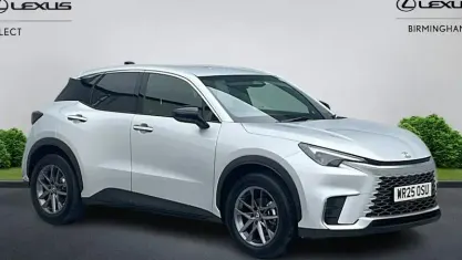 Usado Lexus LBX 136 HP (100 kW) 2026 SUV